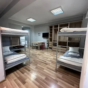 Heights Unirii Free Parking Zone Бухарест